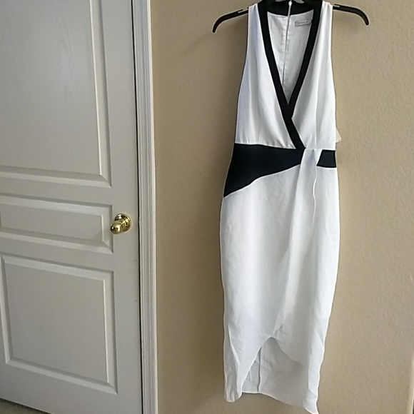 Claudia drape dress - Picture 6 of 6